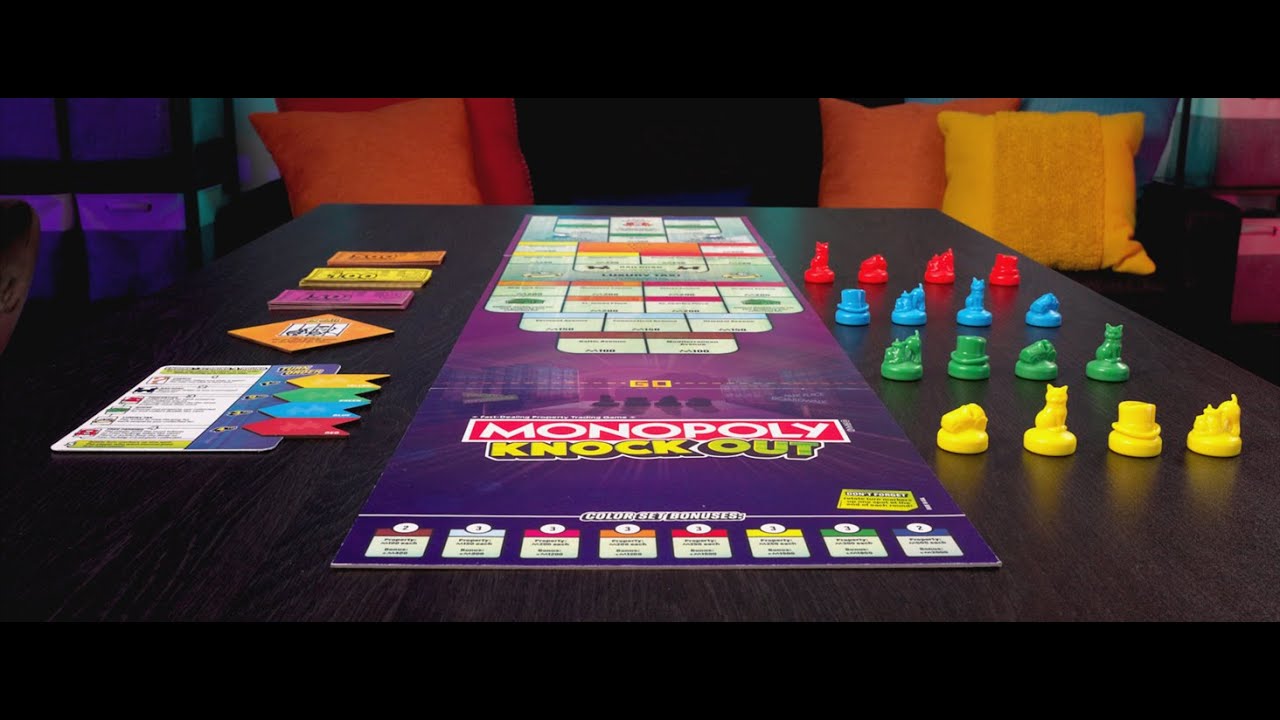 Hasbro Gaming Monopoly Knockout Board Game